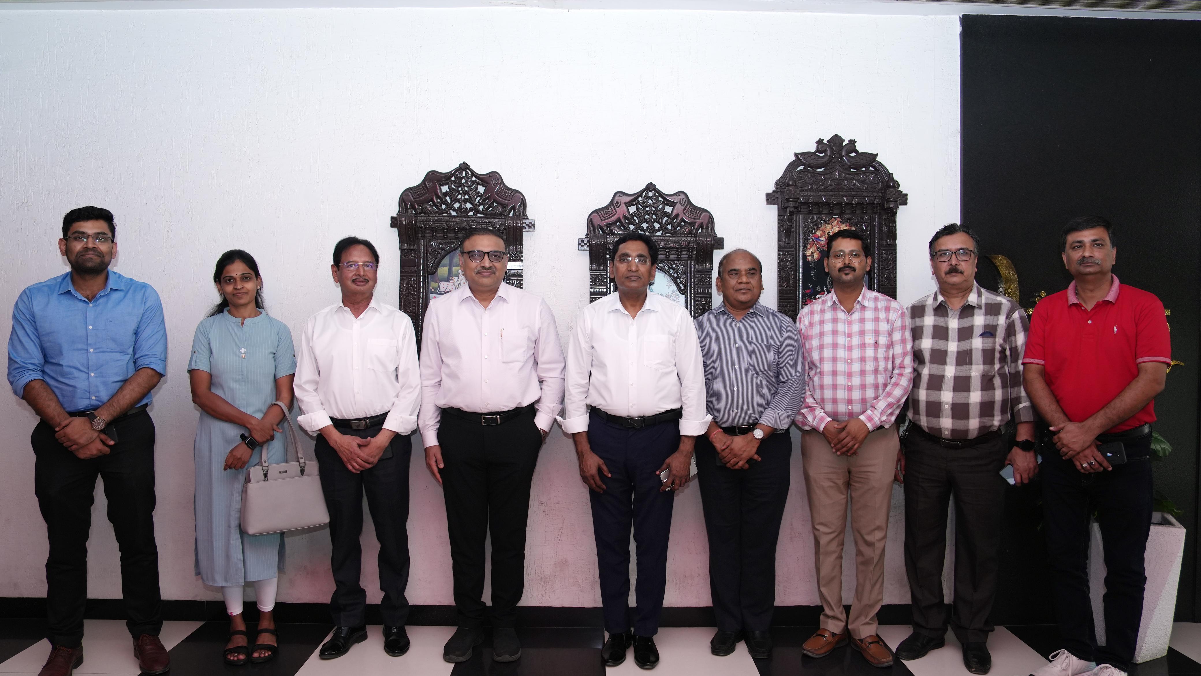 The Globus Hospital surgical and clinical team that supported this medical milestone